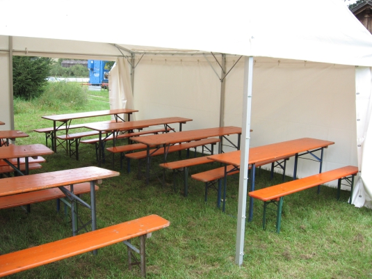 Festzeltgarnitur mieten in Nürnberg, Erlangen, Forchheim, Würzburg